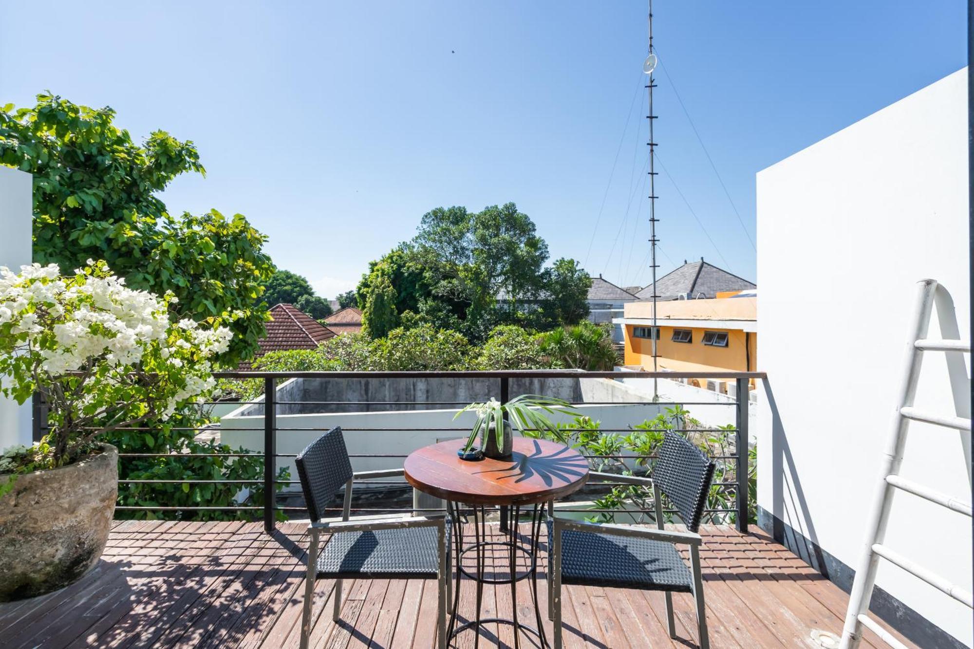 Balissimo Apartment By Betterplace Seminyak Buitenkant foto